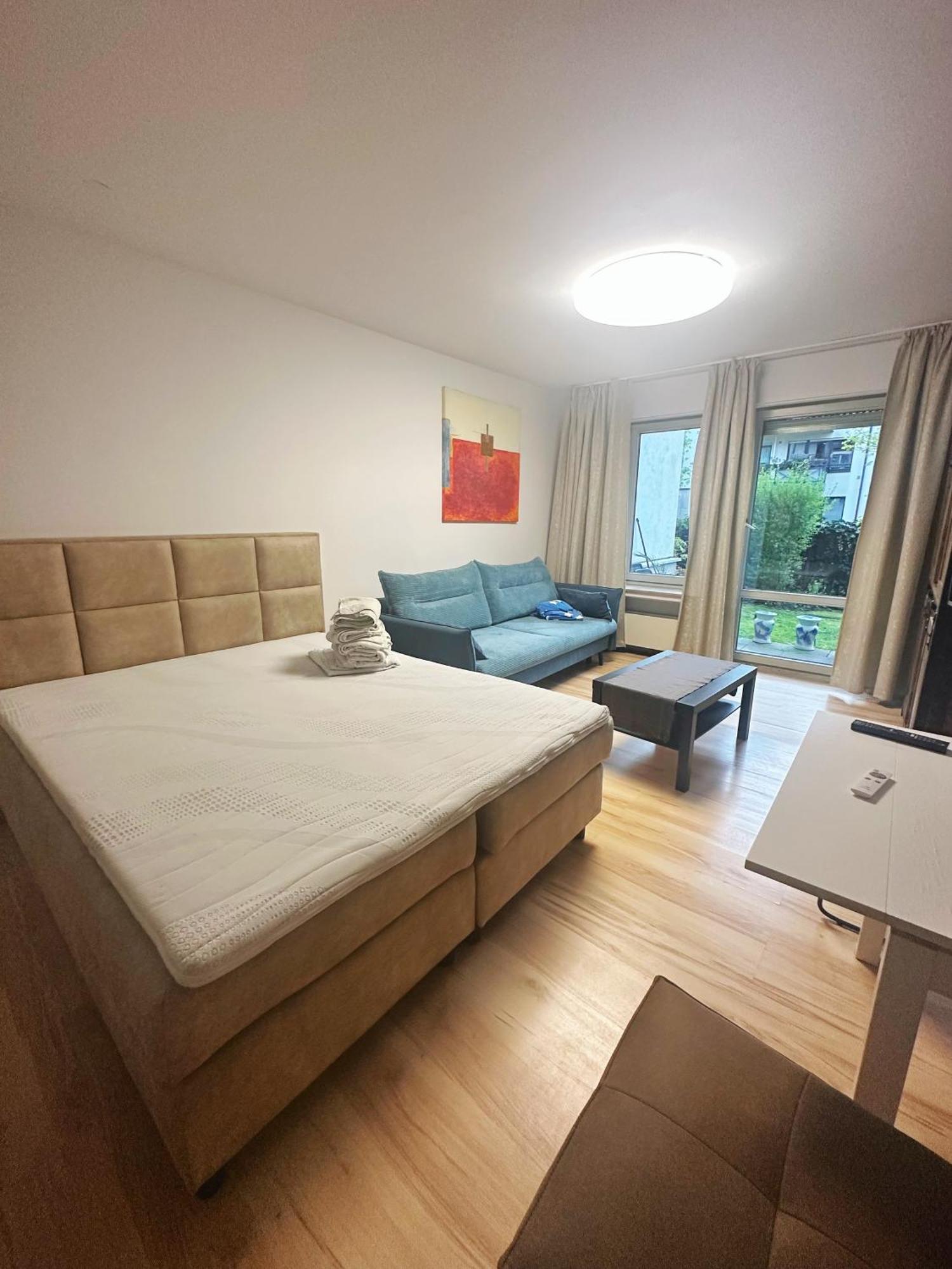 Apartamento Messe Flughafen Nah Mit Waschmaschine Düsseldorf Exterior foto